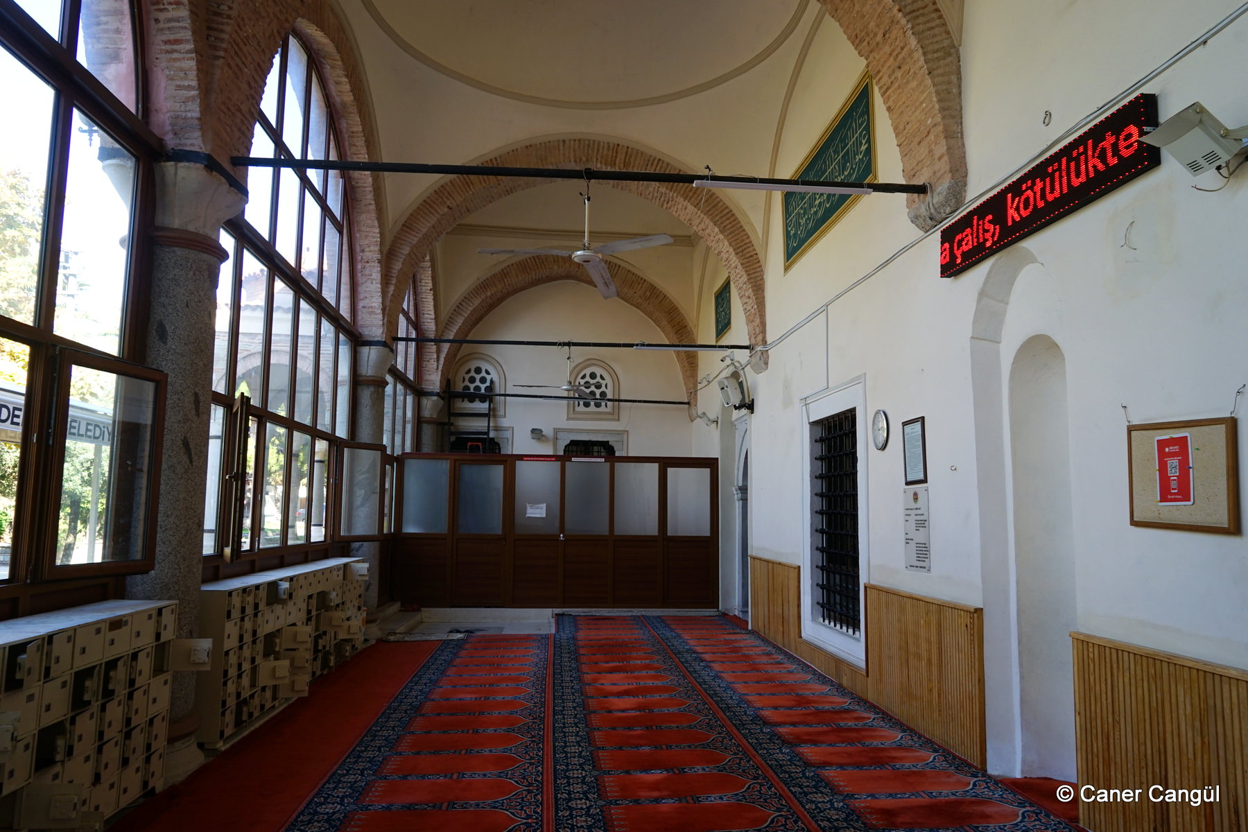 Çeşnigir Camii Son Cemaat Yeri