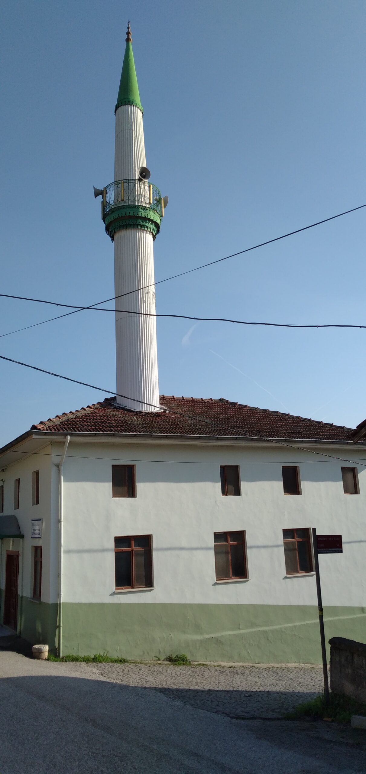 Çiftepınarlar Camii, Konuralp