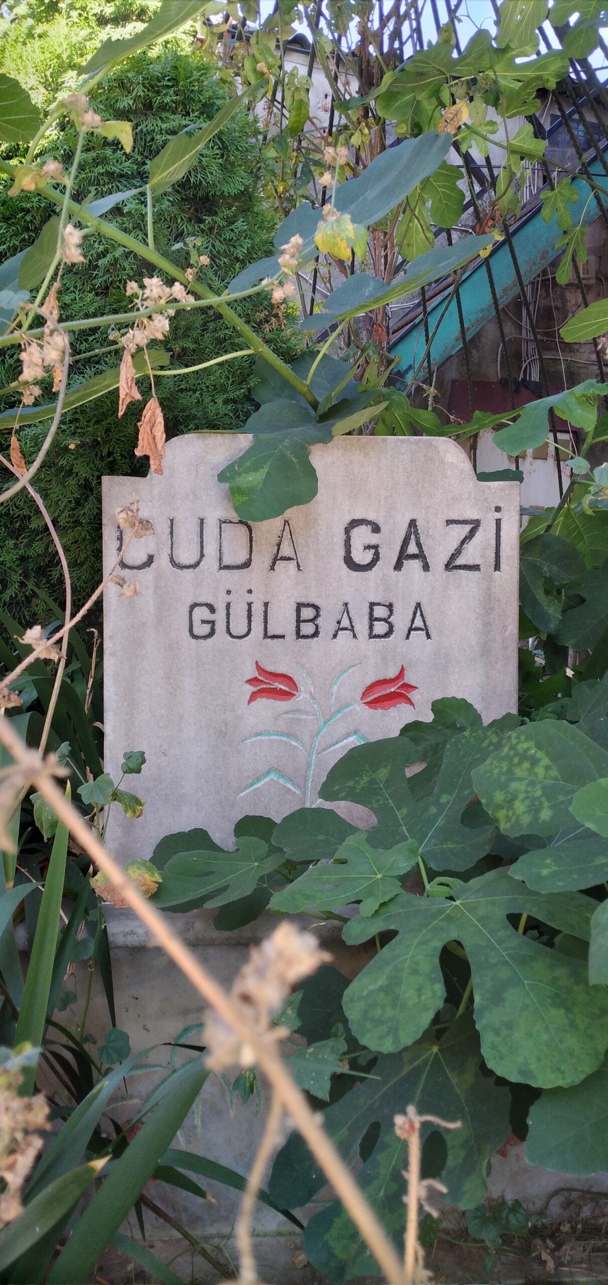 Cüda Gazi Gül Baba Kabri