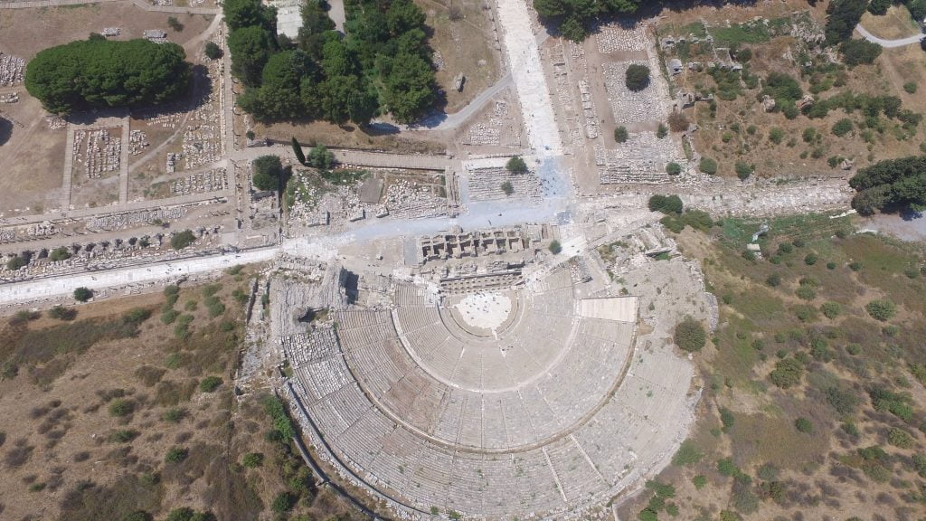 Efes Antik Tiyatrosu