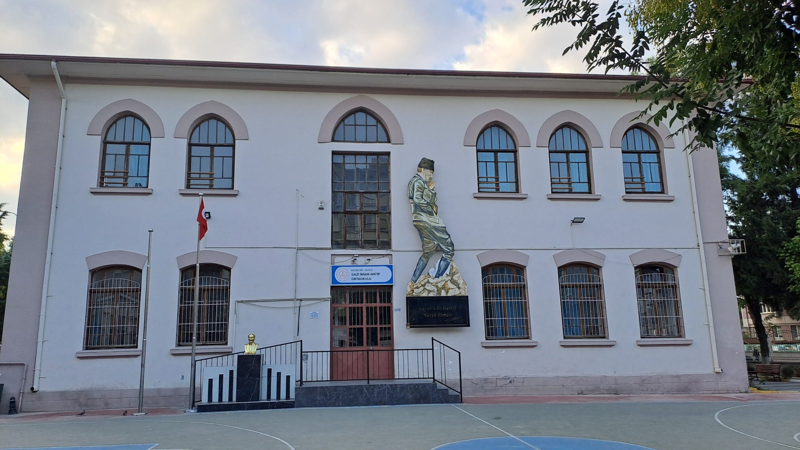 Eski Gazi İlkokulu, Balıkesir