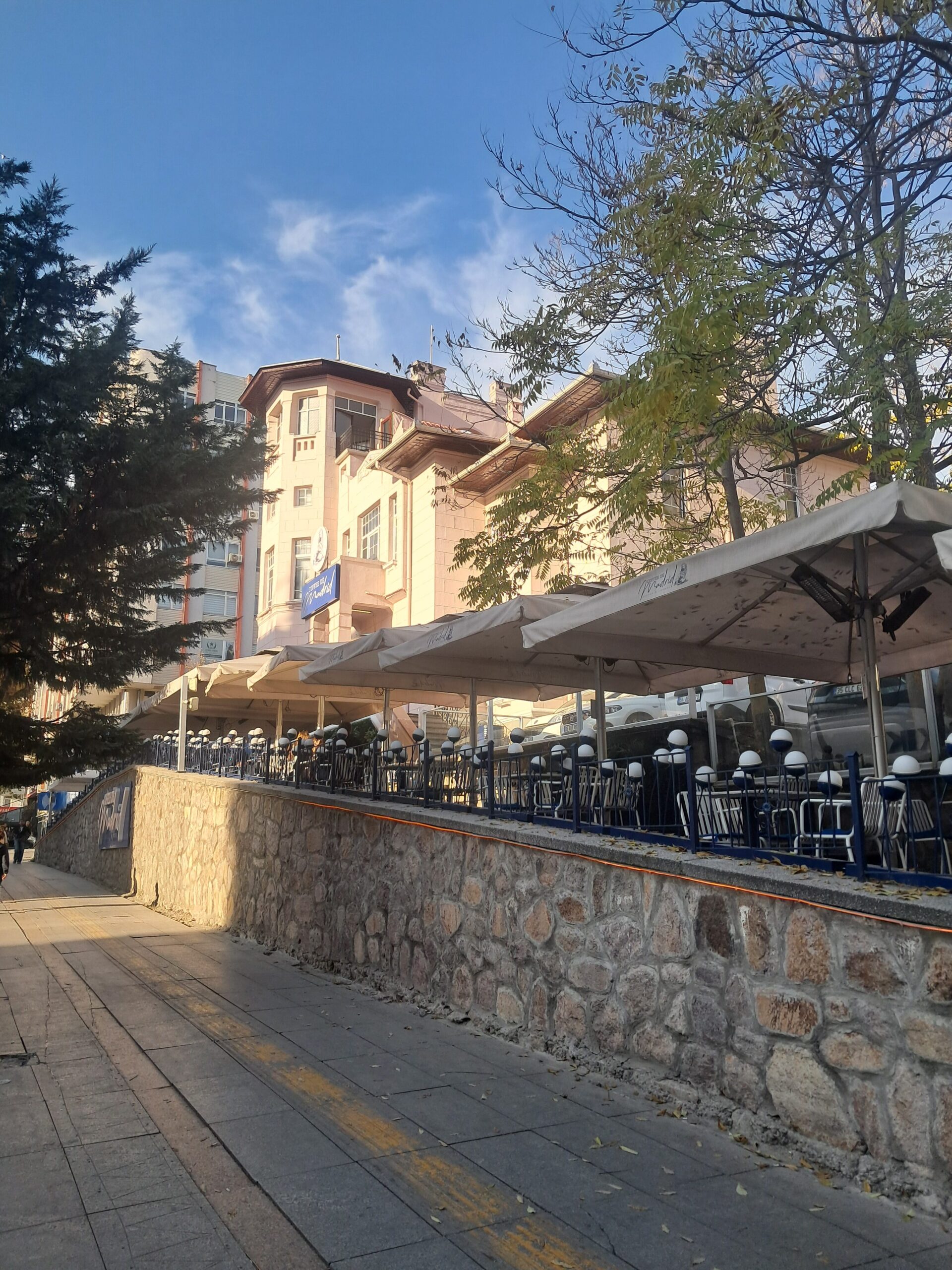 Eski Macaristan Büyükelçiliği Binası