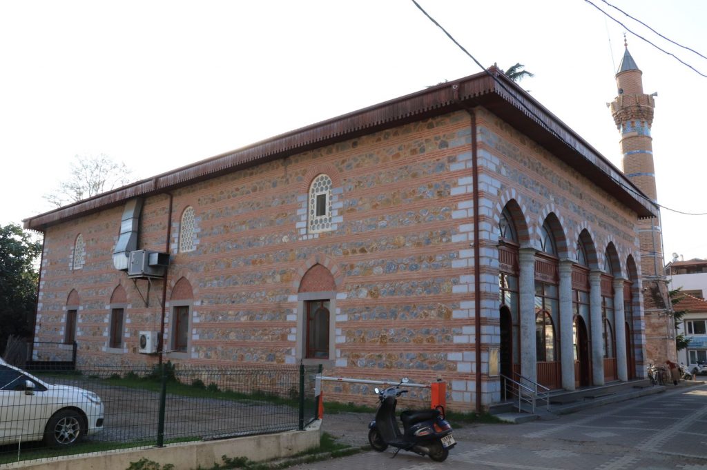 Eşrefzade Camii