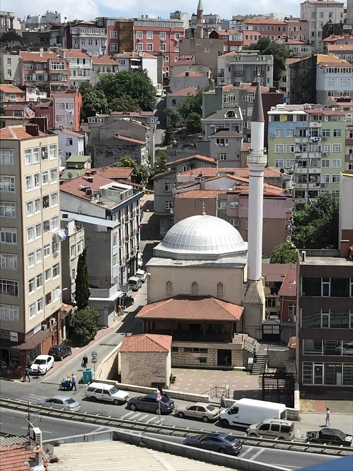 Eyyuhum Ahmet Çelebi Camii