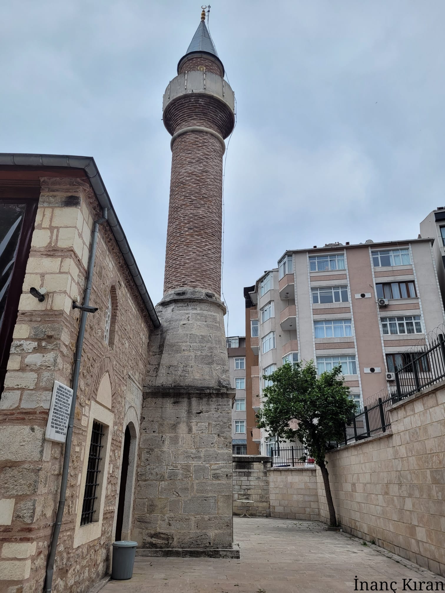 Gençosman Cami