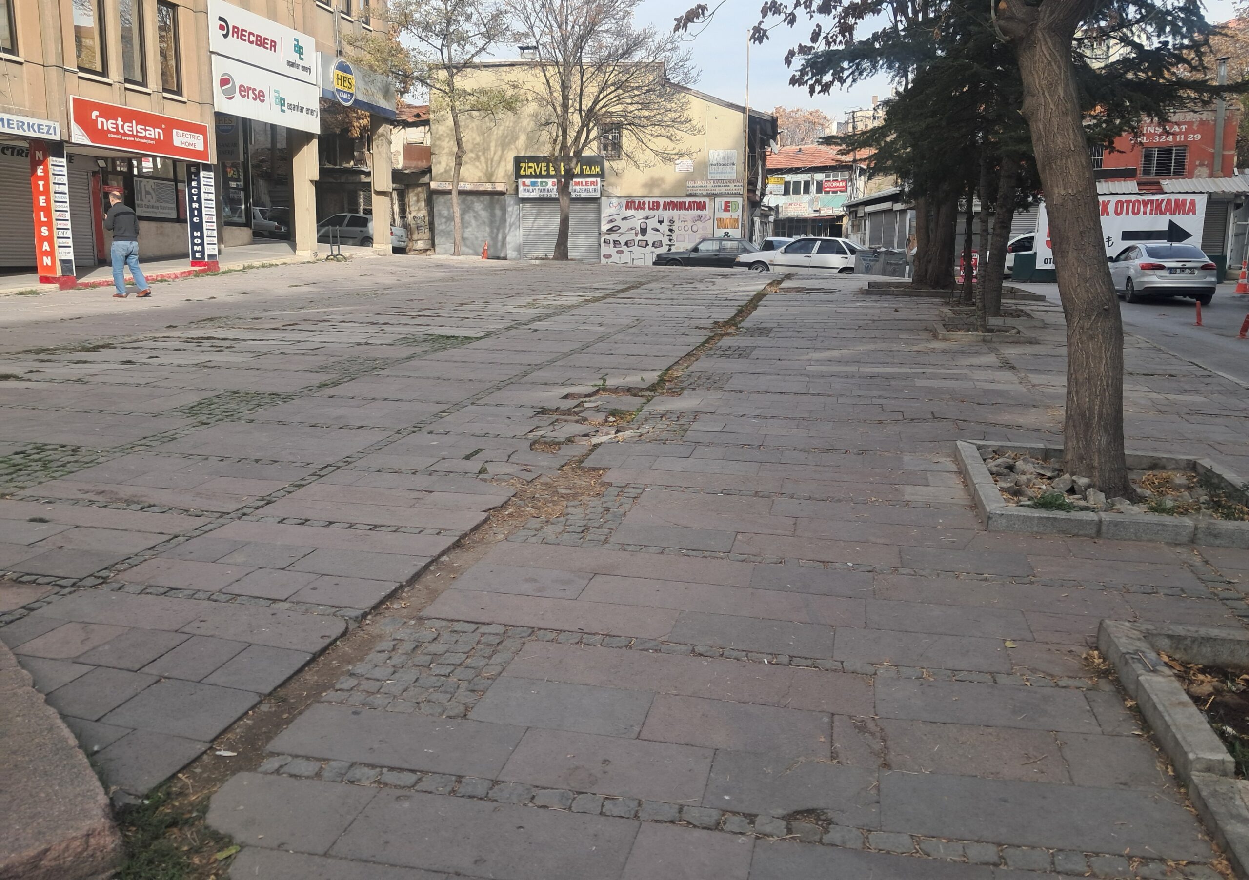 Hacı Doğan Kabristanı’nın kapladığı alandan bir kısmının şu andaki görünümü