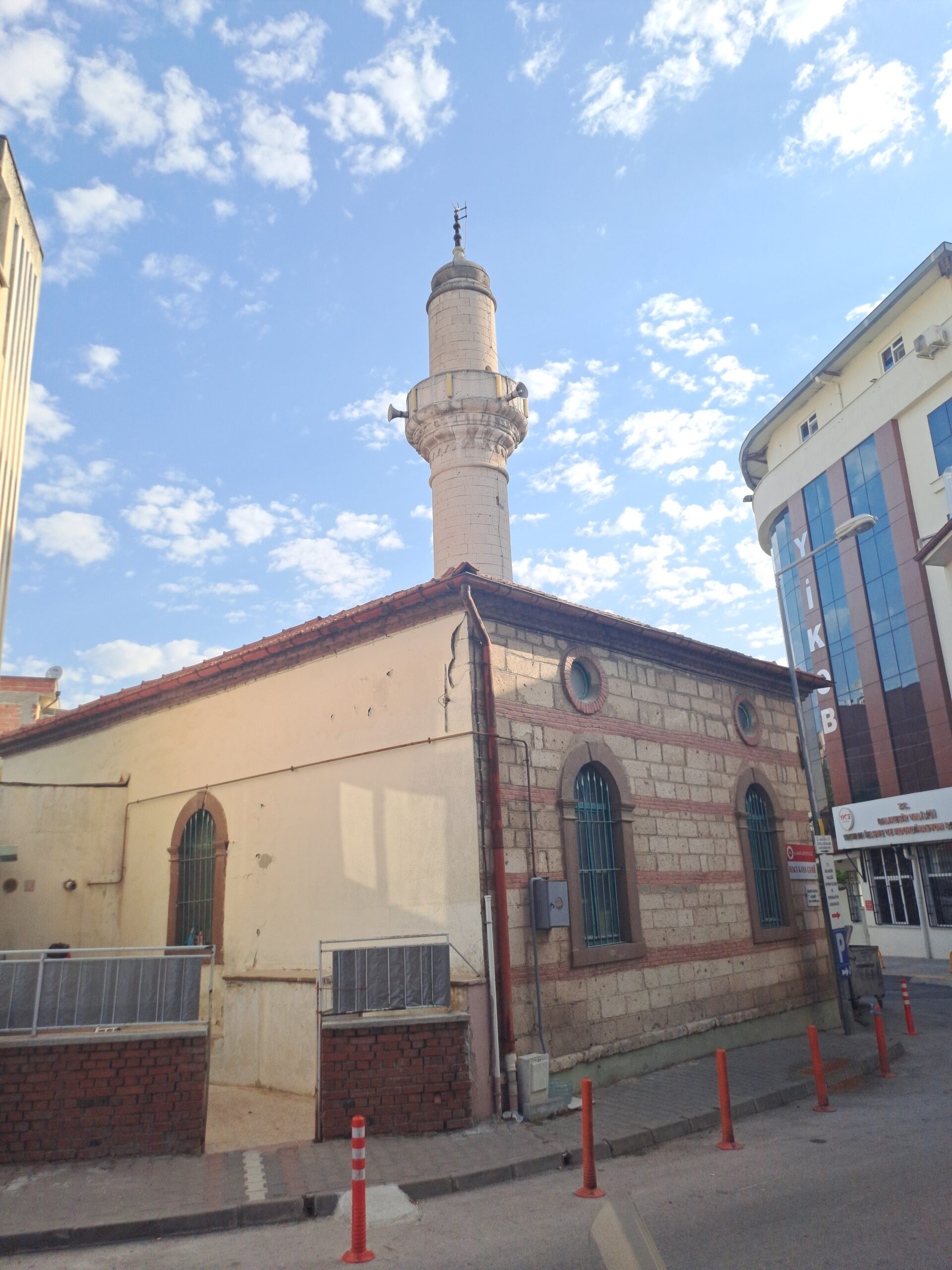 Hacı Kaya Camii