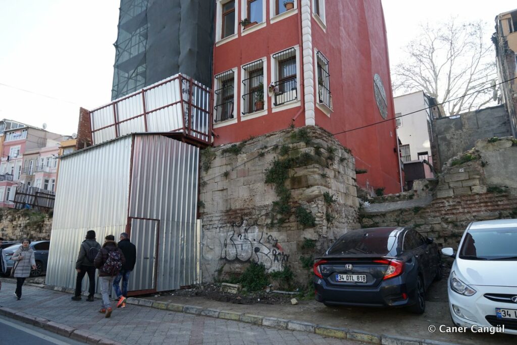 Haliç Surları, 31. Kule