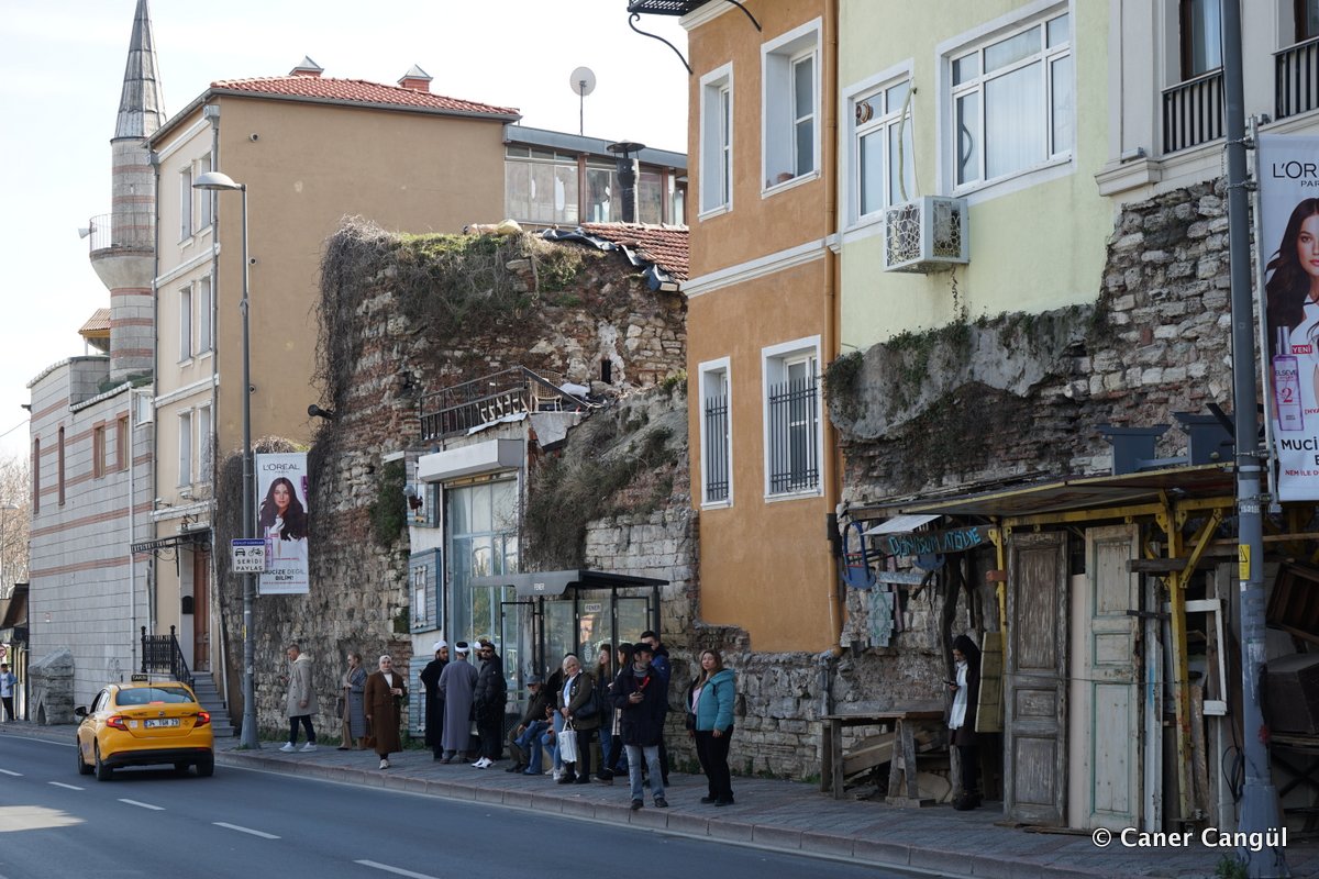 Haliç Surları, 33. Kule