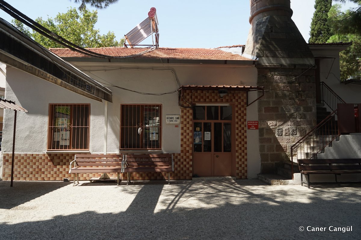 Bergama Hatuniye Camii
