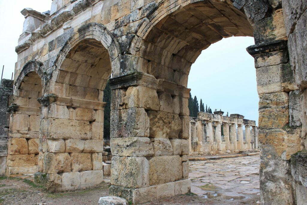 Hierapolis Frontinus Kapısı