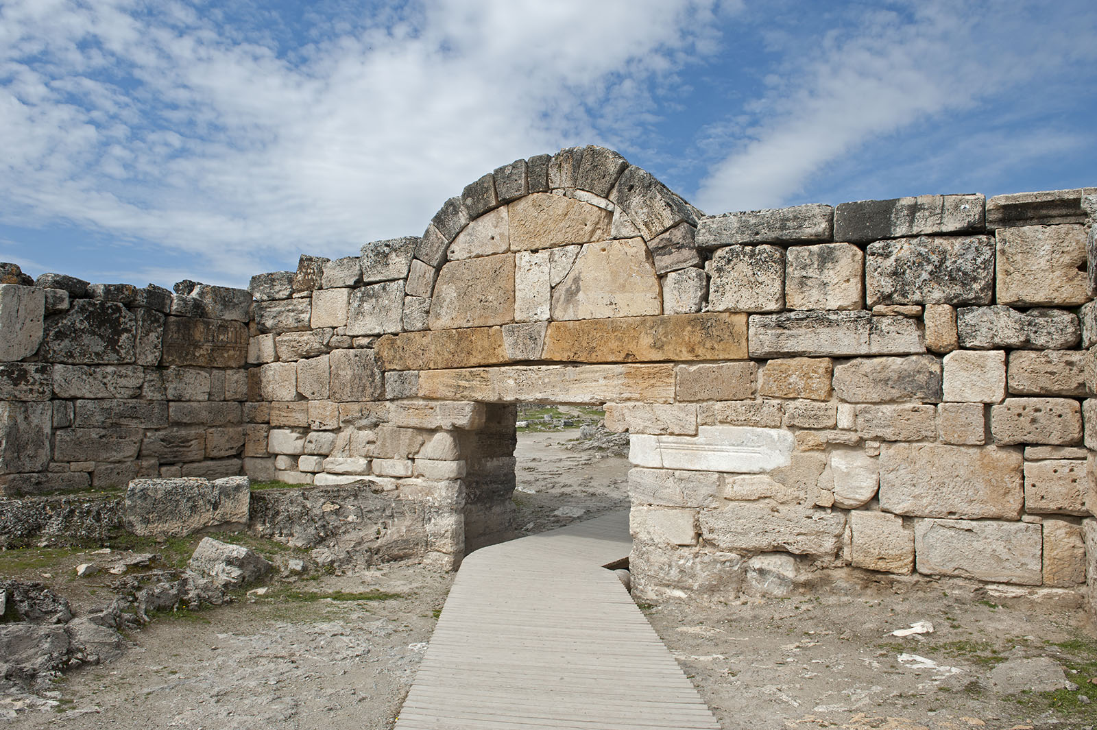 Hierapolis Güney Bizans Kapısı