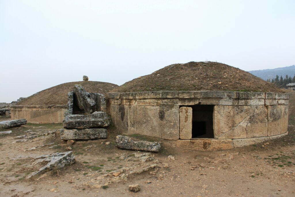 Hierapolis Tümülüs Mezarları