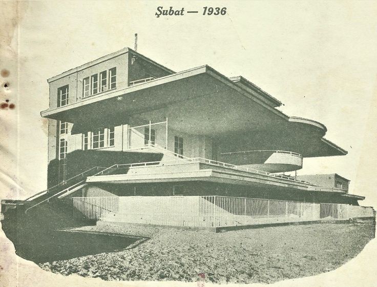 Hipodrom, Şubat