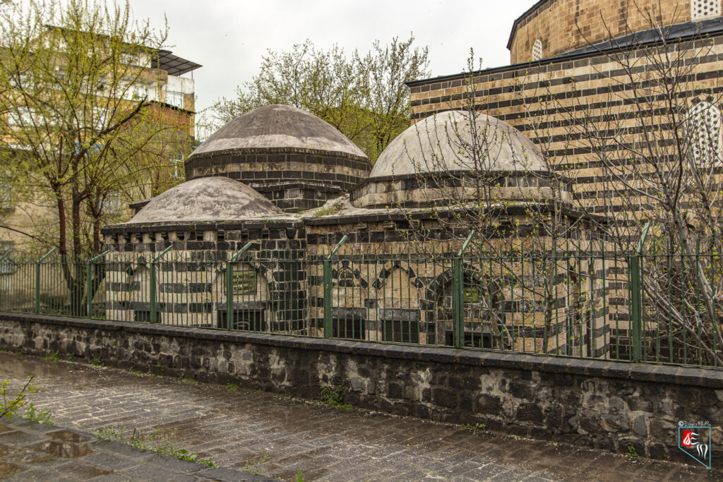 İskender Paşa Türbesi, Diyarbakır