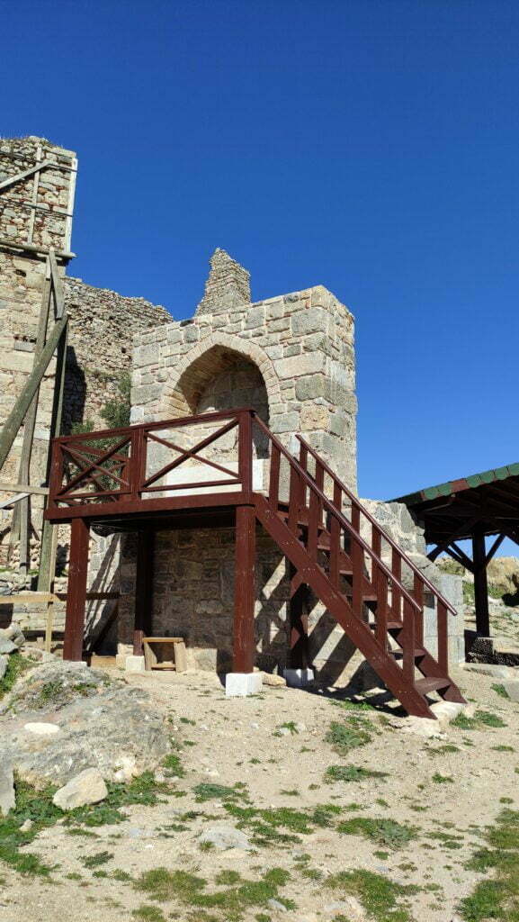 Kale Çeşmesi, Beçin