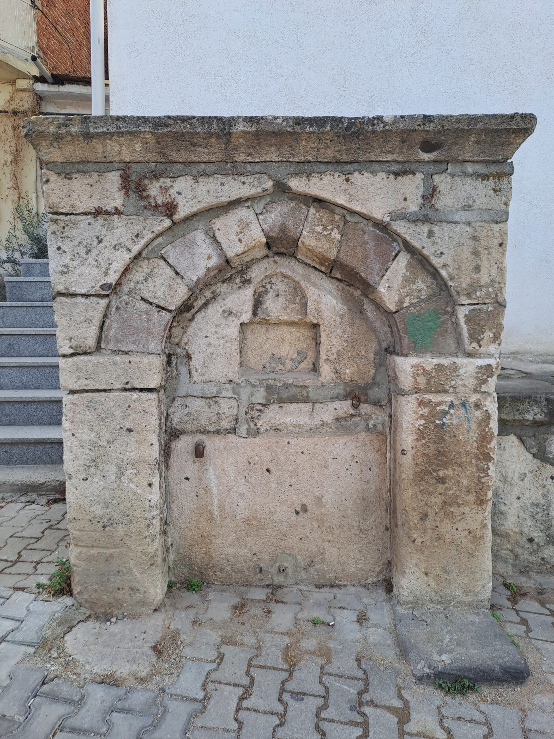 Karaoğlan Çeşmesi