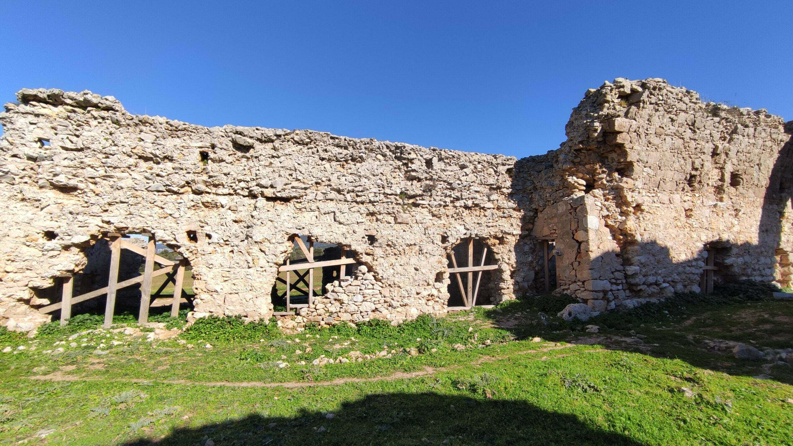 Karapaşa Medresesi, Beçin