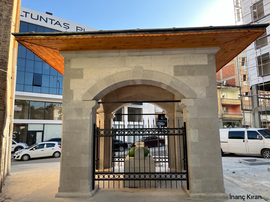 Kemal Baba Türbesi