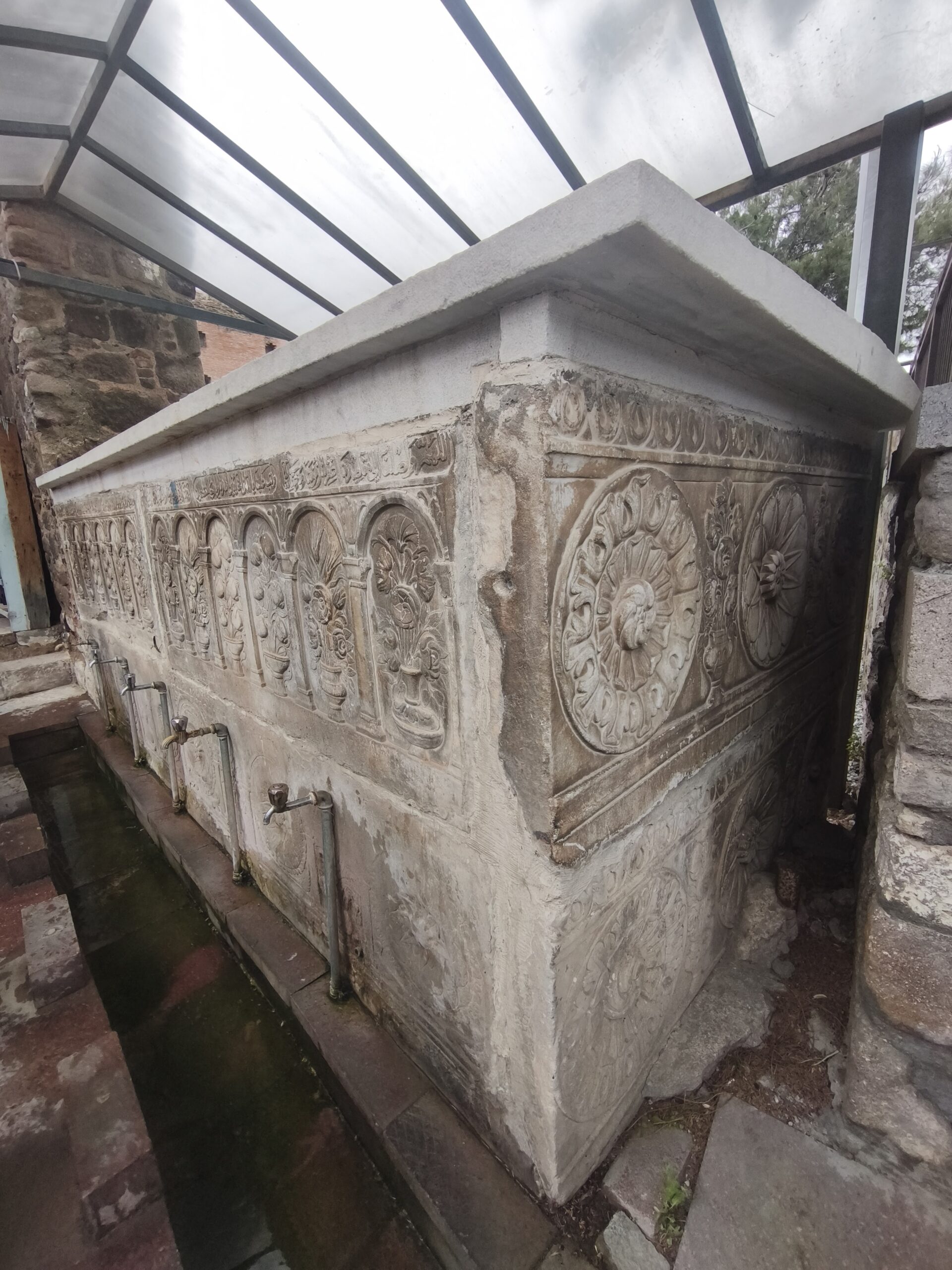 Kurtuluş Camii şadırvanı.