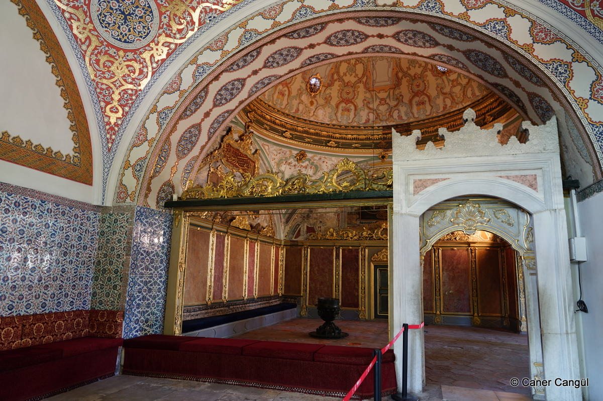 Topkapı Sarayı Kubbealtı