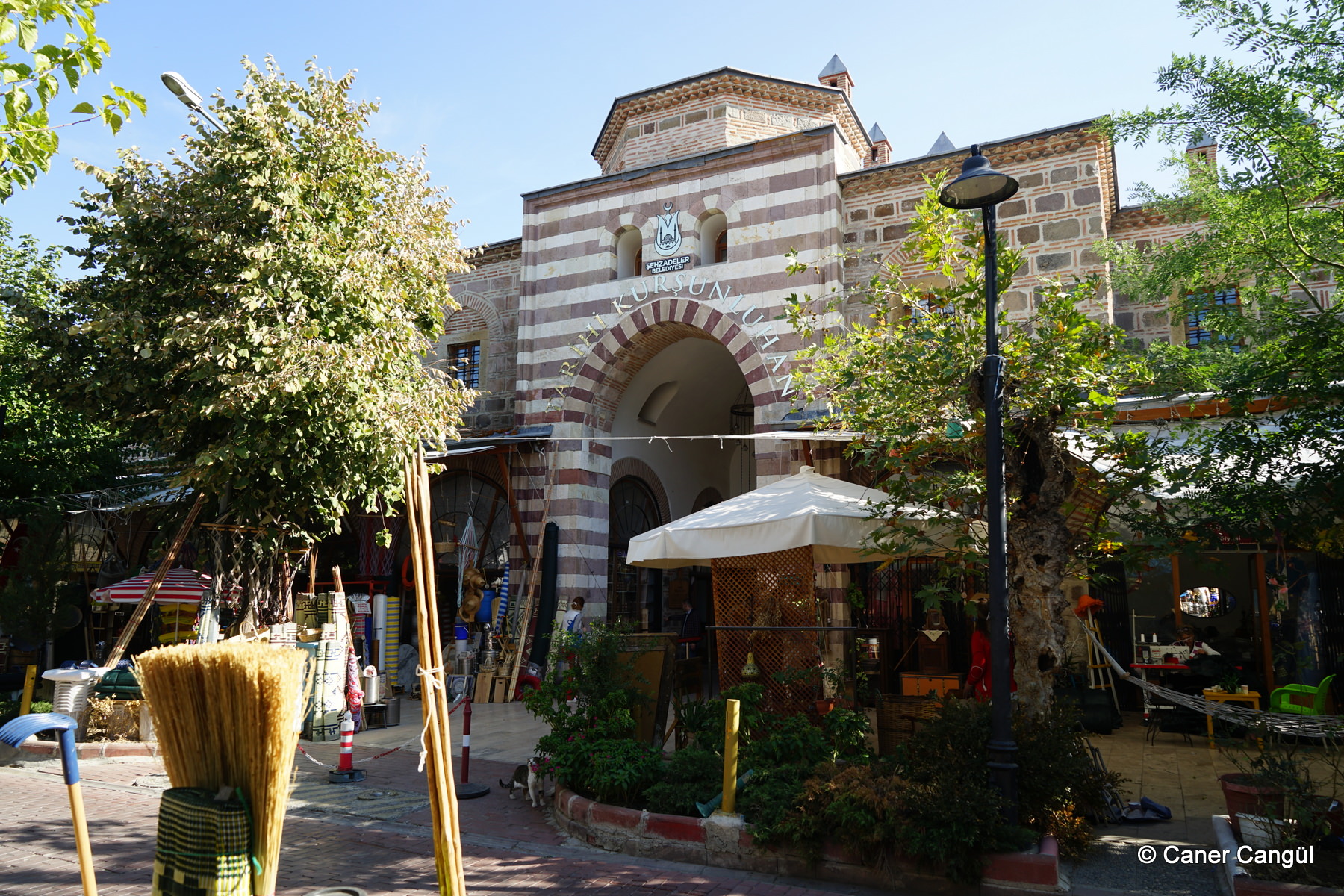 Manisa Kurşunlu Han Girişi