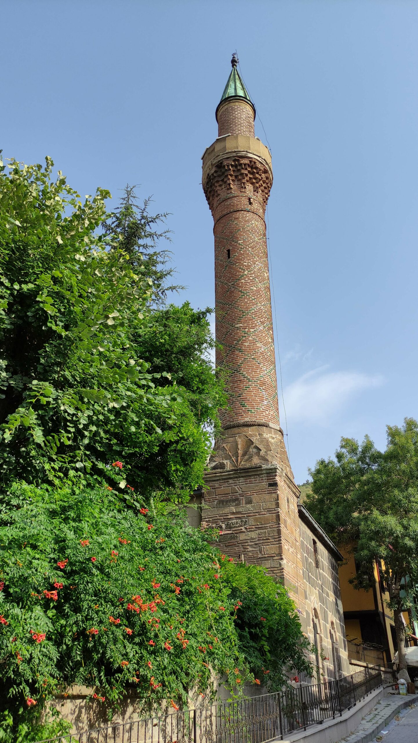 Kuyulu Camii, Afyonkarahisar