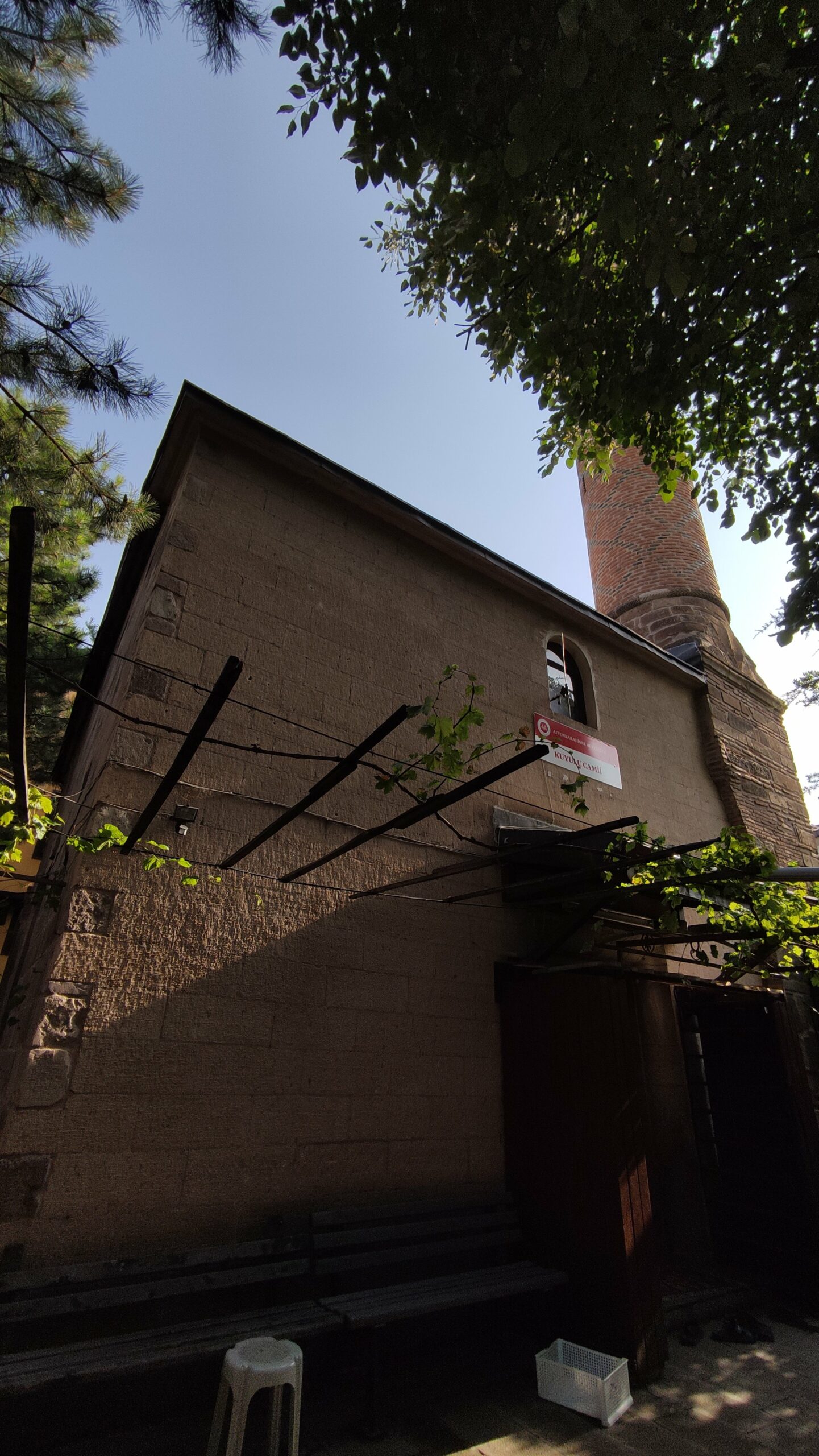 Kuyulu Camii, Afyonkarahisar