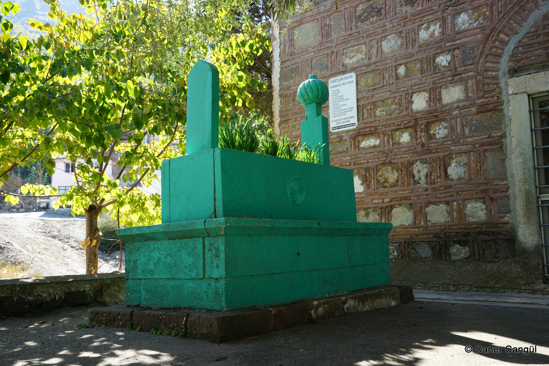 Lala Paşa’nın Mezarı
