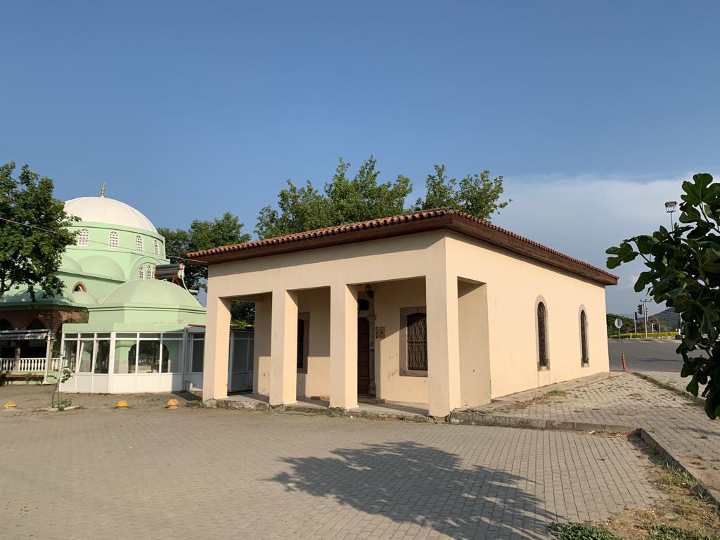 Mesut Ağacık Camii