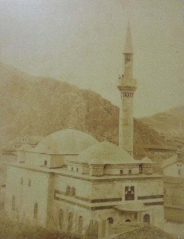 Mir Hamza Nigârî Türbesi