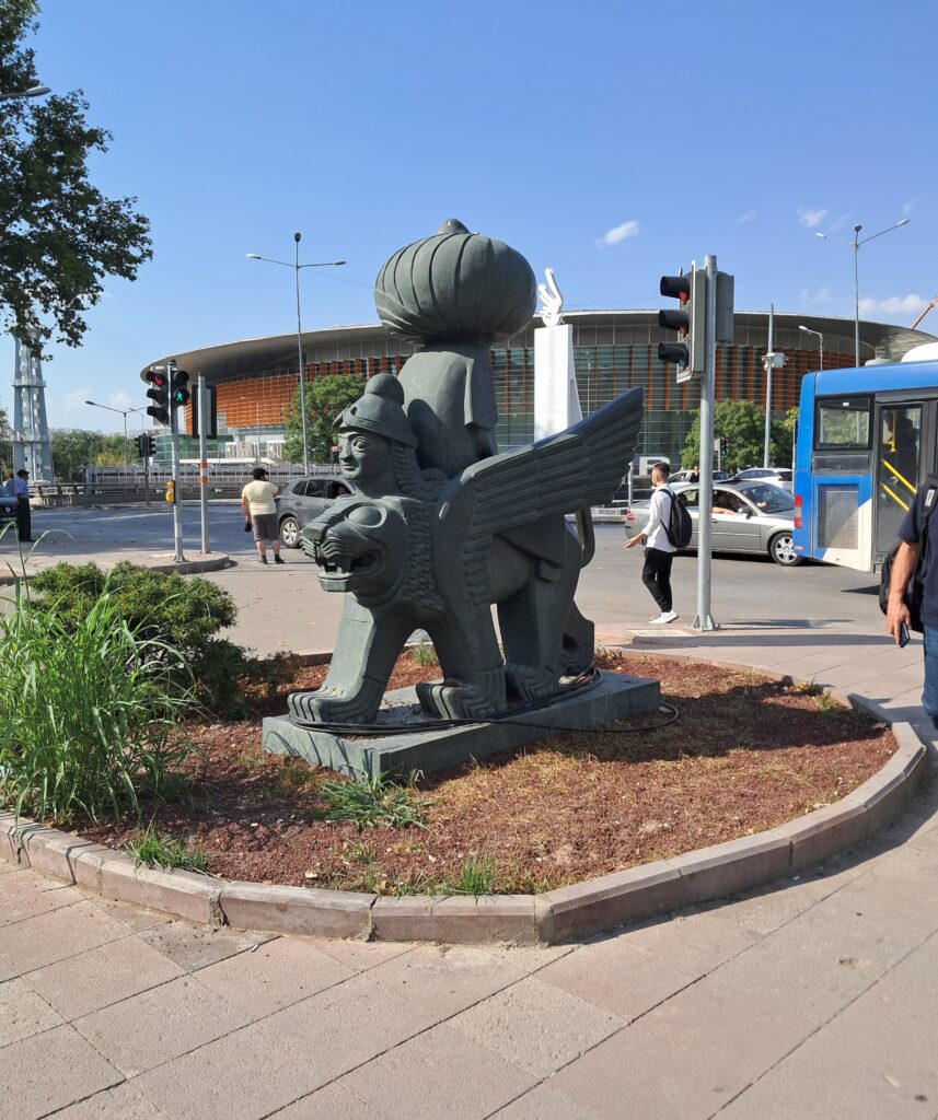 Miras Heykeli