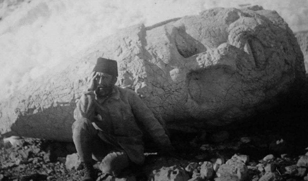 Nemrut kazıları sırasında Osman Hamdi Bey