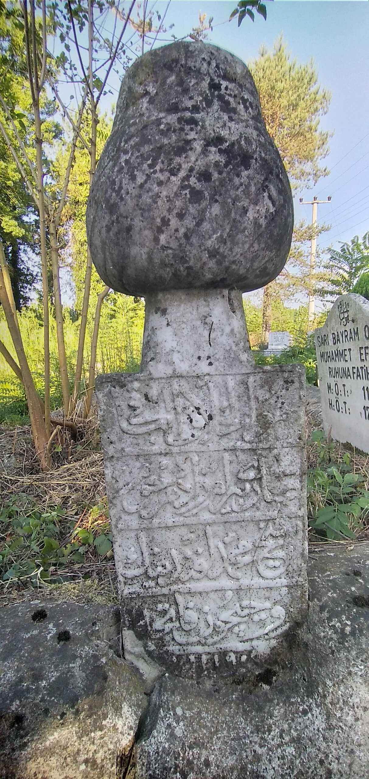 Ozanlar Köyü Camii Şeyh Mehemmed Efendi Mezar Taşı