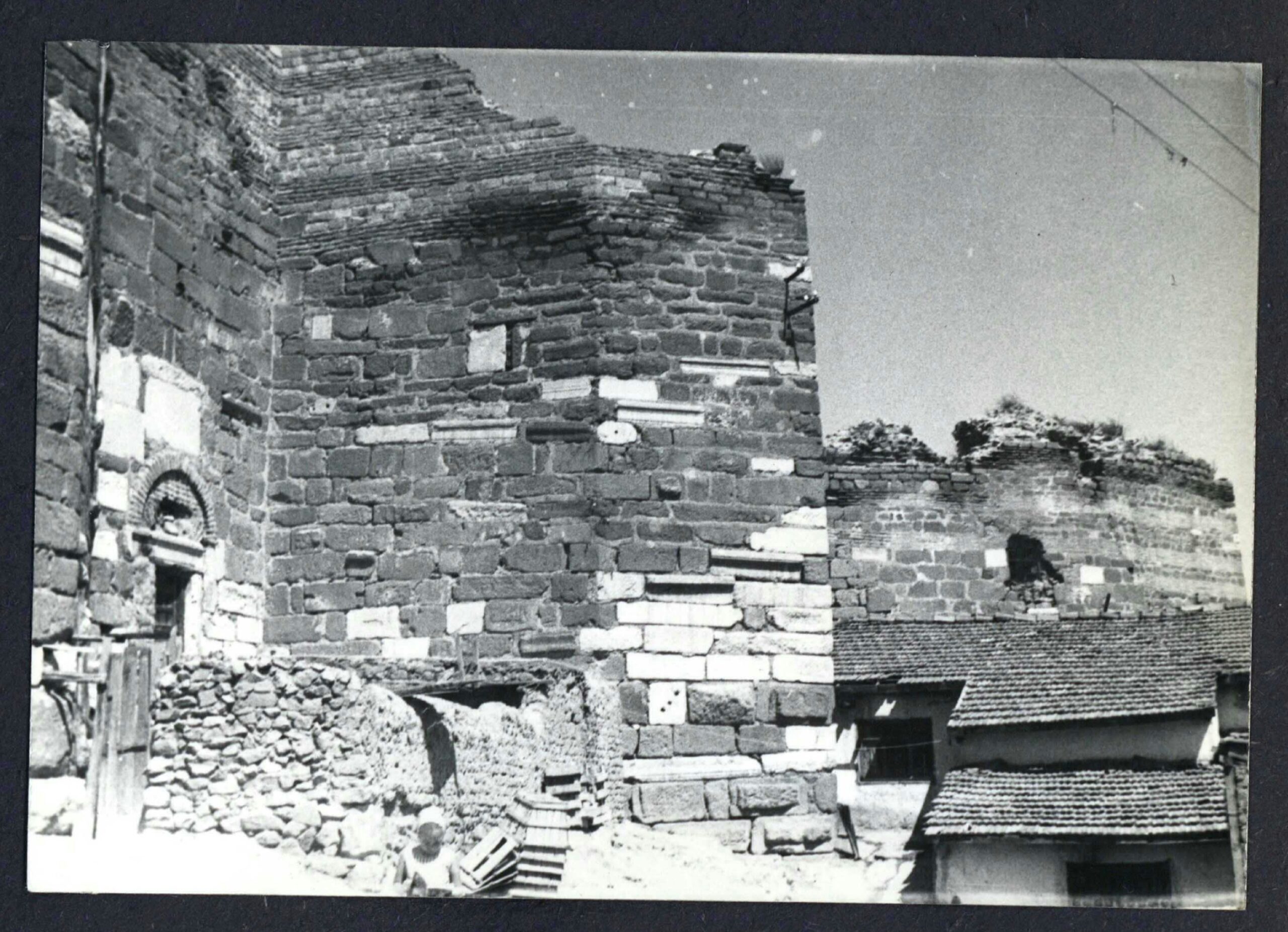 Bir Ailenin Seyahat Fotoğraflarında Parmak Kapı
