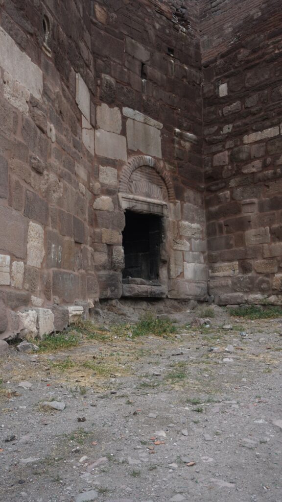 Parmak Kapı, Ankara Kalesi