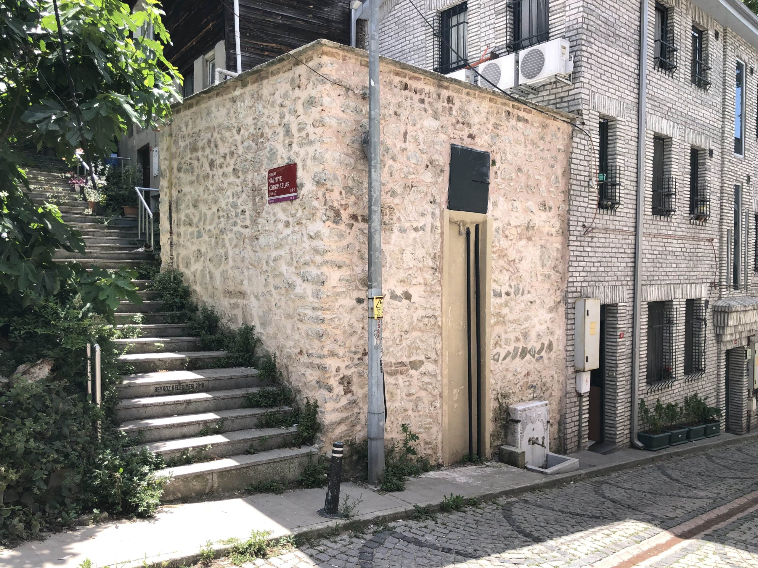 Pazar Sokağı Çeşmesi