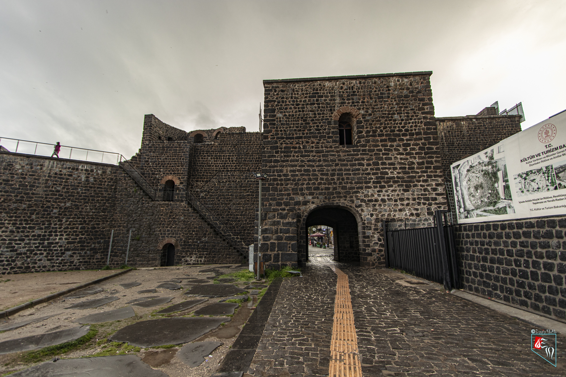 Saray Kapı