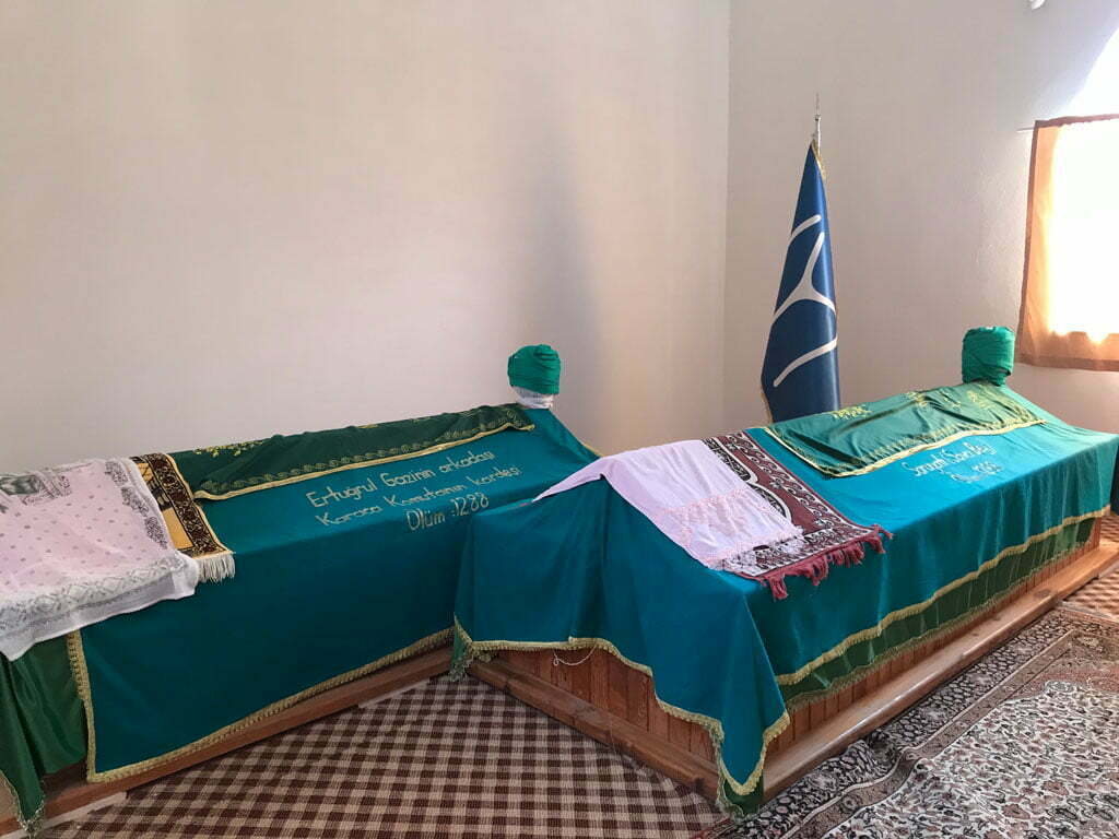 Savcı Bey Türbesi