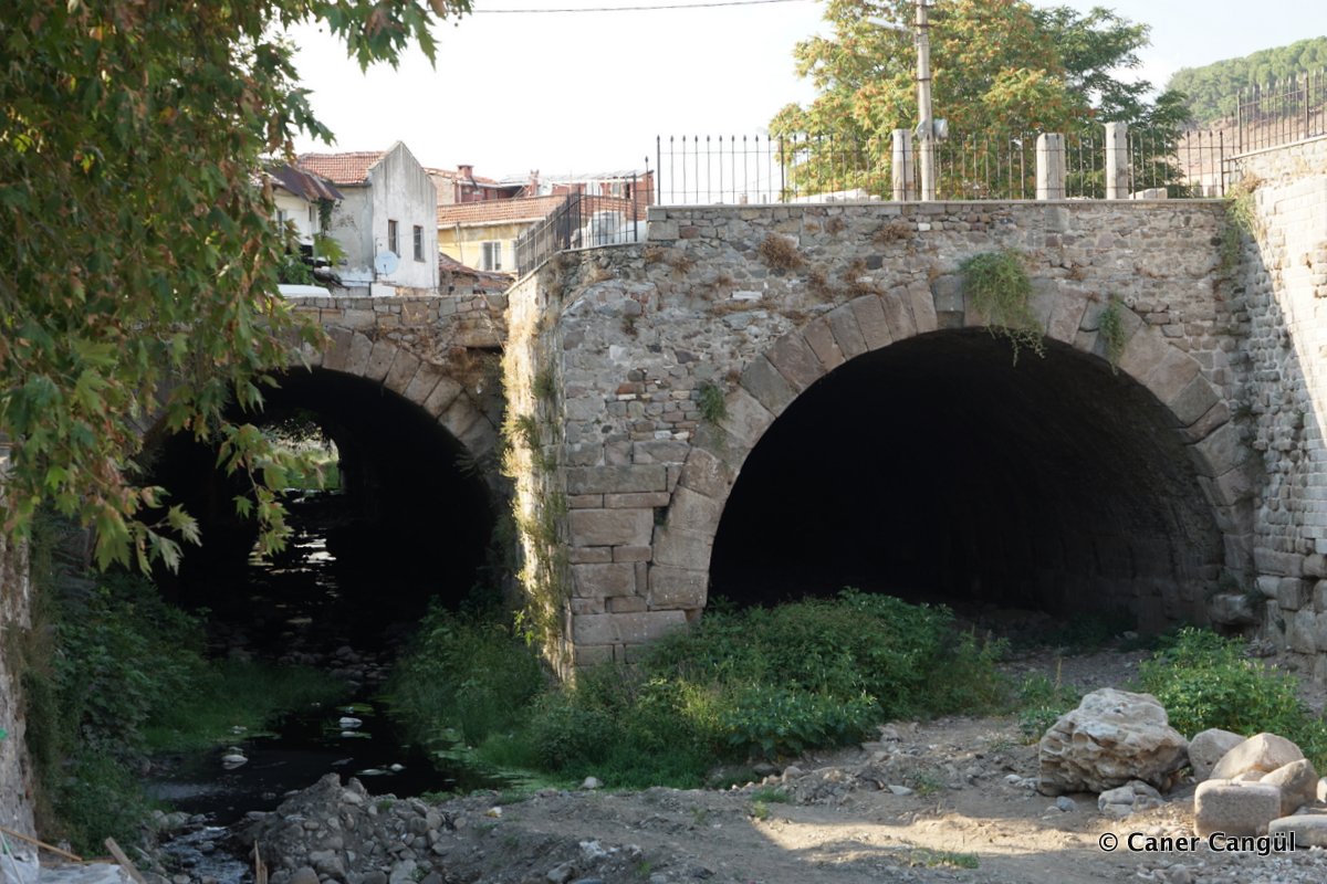 Selinus Irmağı Tünelleri