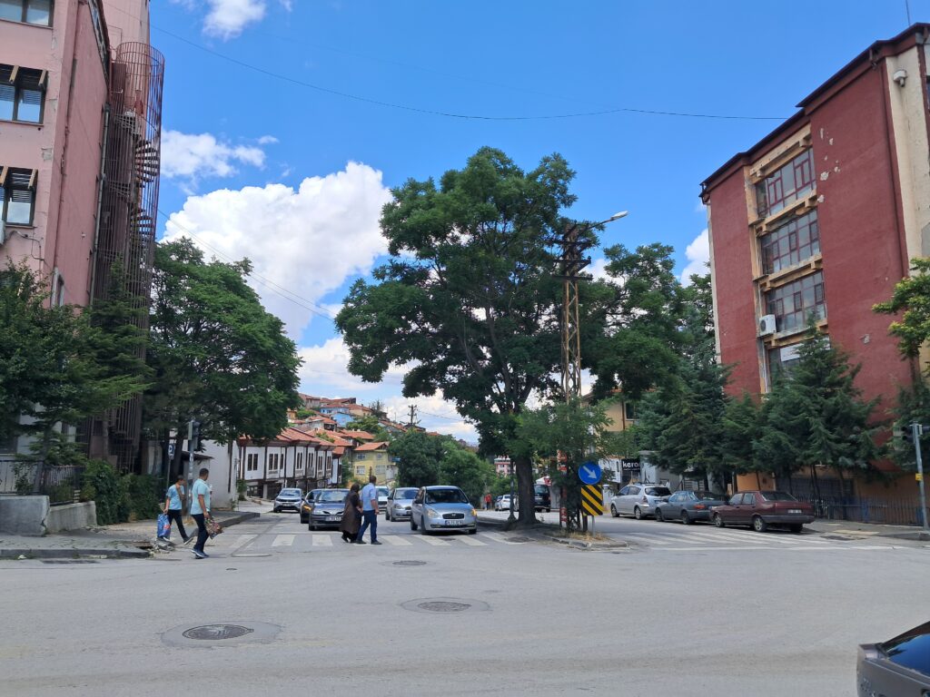 Seyfiye Medresesi Önü Meydanı
