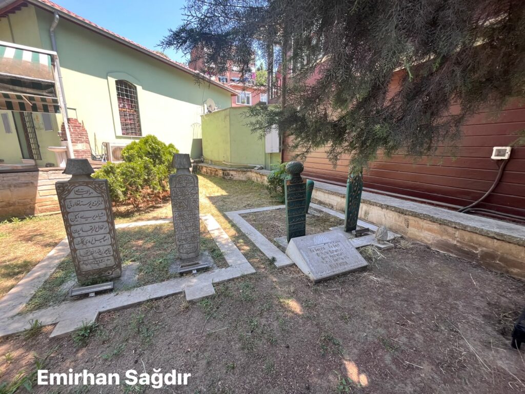 Şeyh Ethem Sırrı Efendi Tekkesi Haziresi