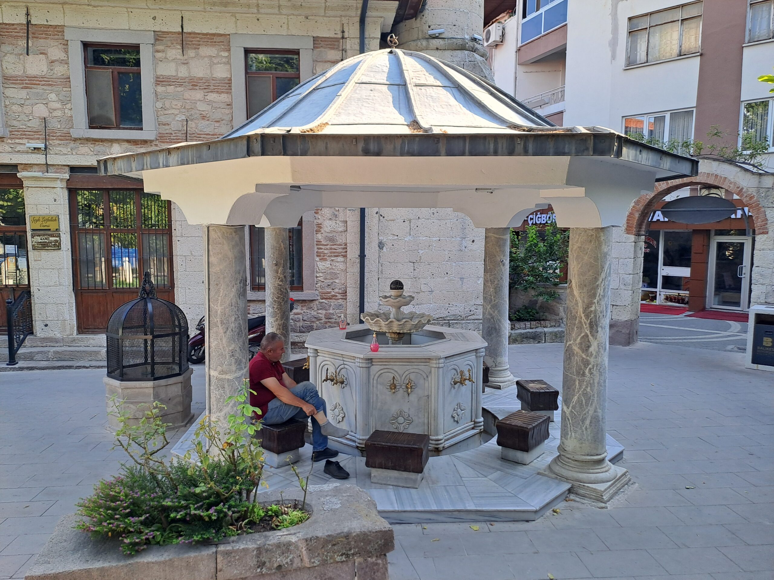 Şeyh Lütfullah Camii Şadırvanı, Balıkesir