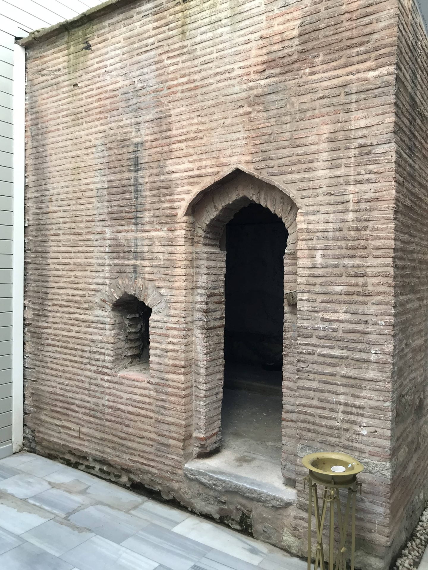 Soğuk Çeşme Sokaktaki Hamam