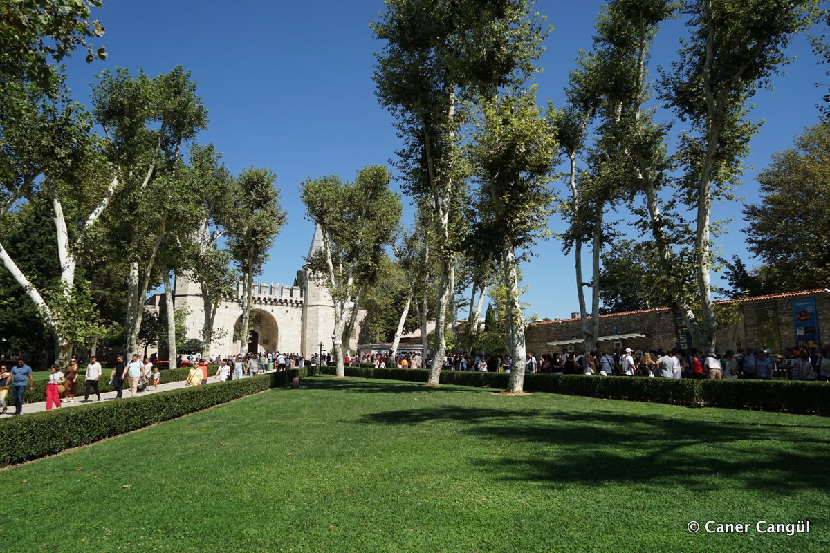 Topkapı Sarayı Birinci Avlu