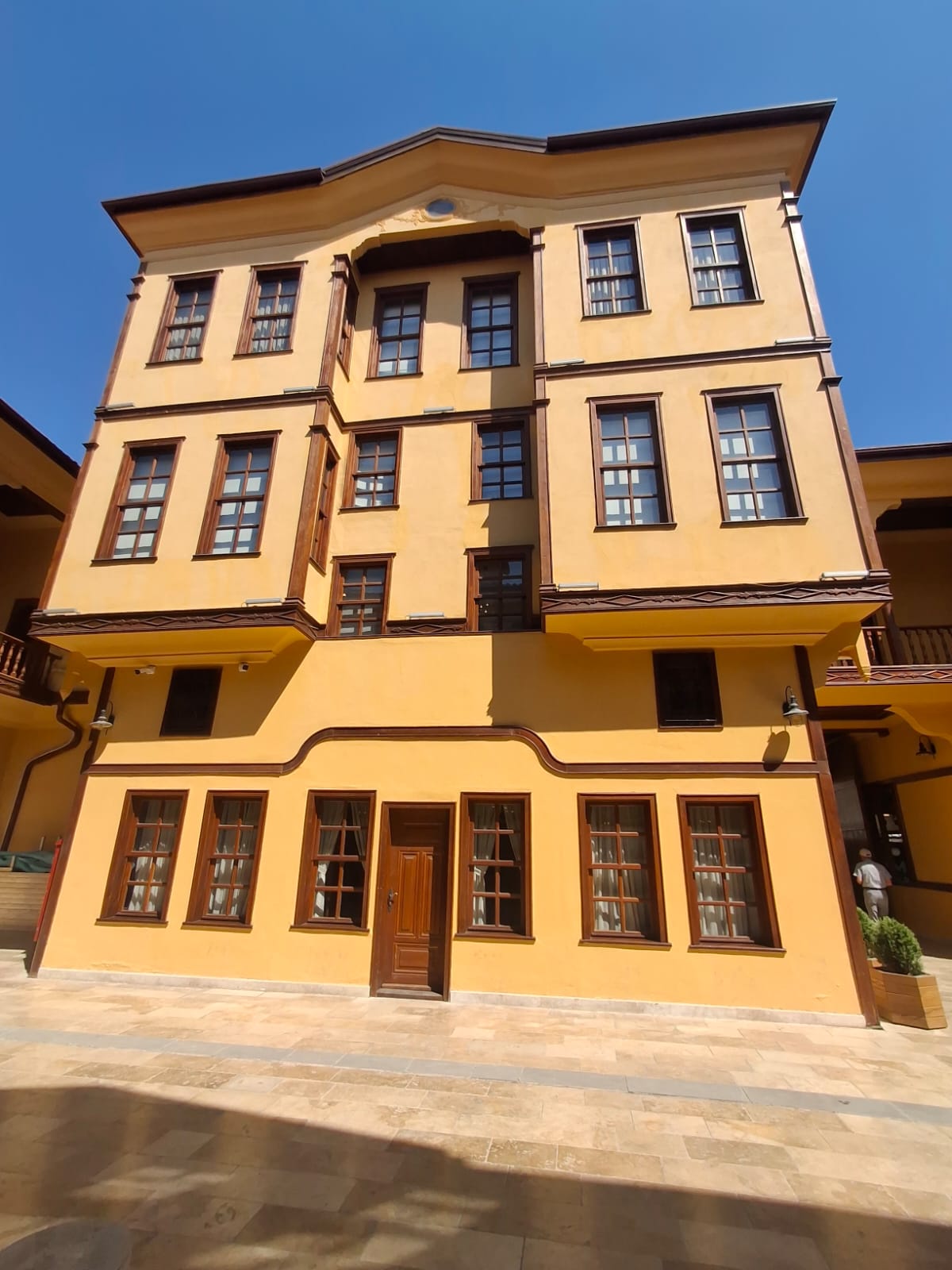 Veli Paşa Hanı