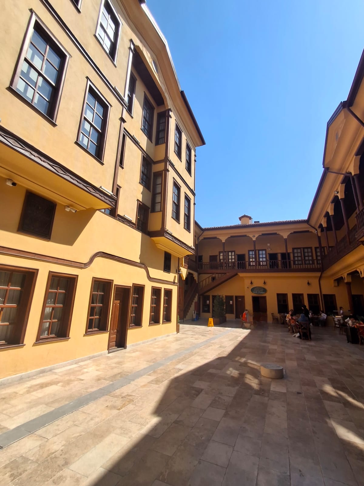 Veli Paşa Hanı