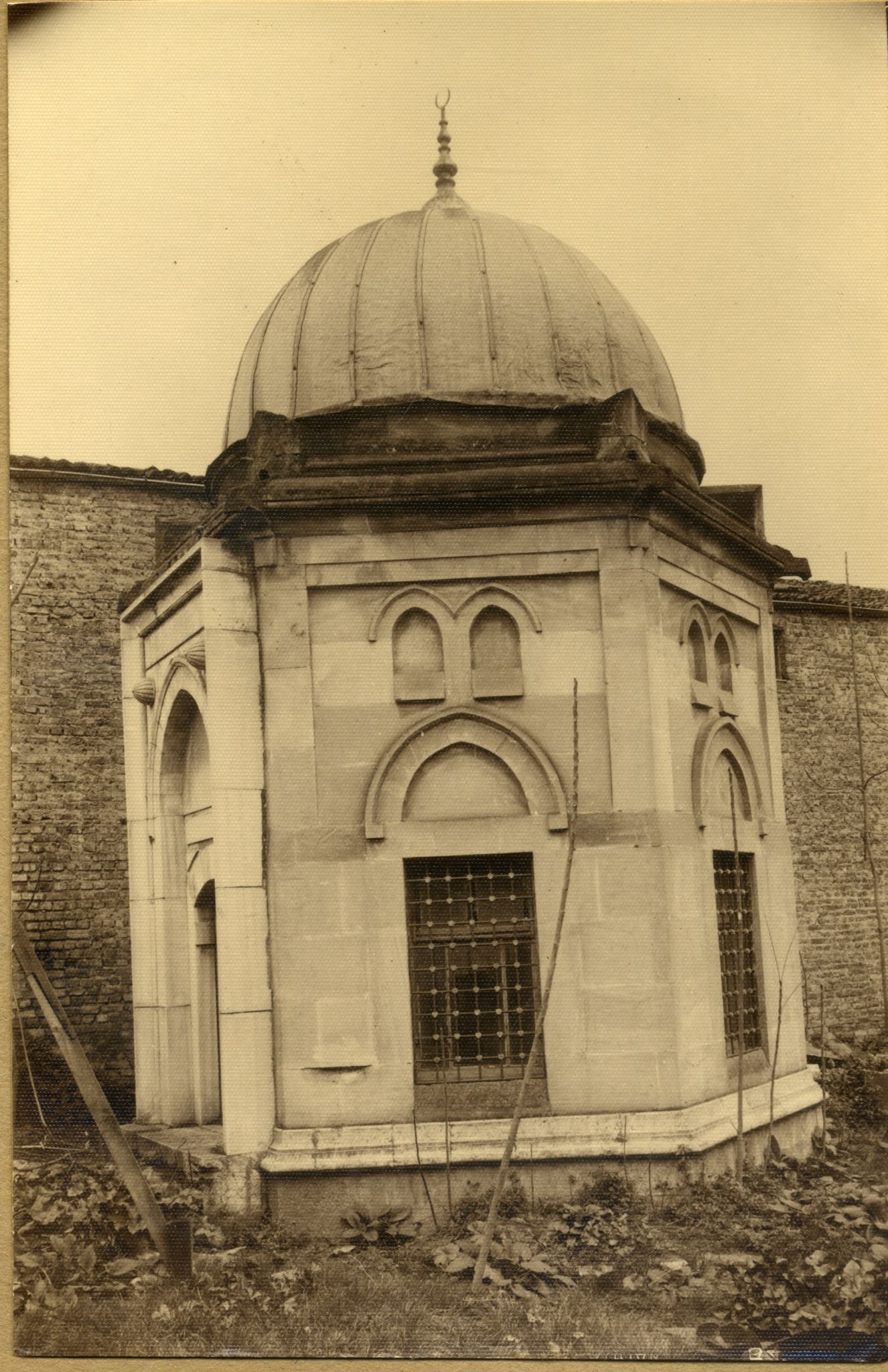 Yedi Sekiz Hasan Paşa Türbesi