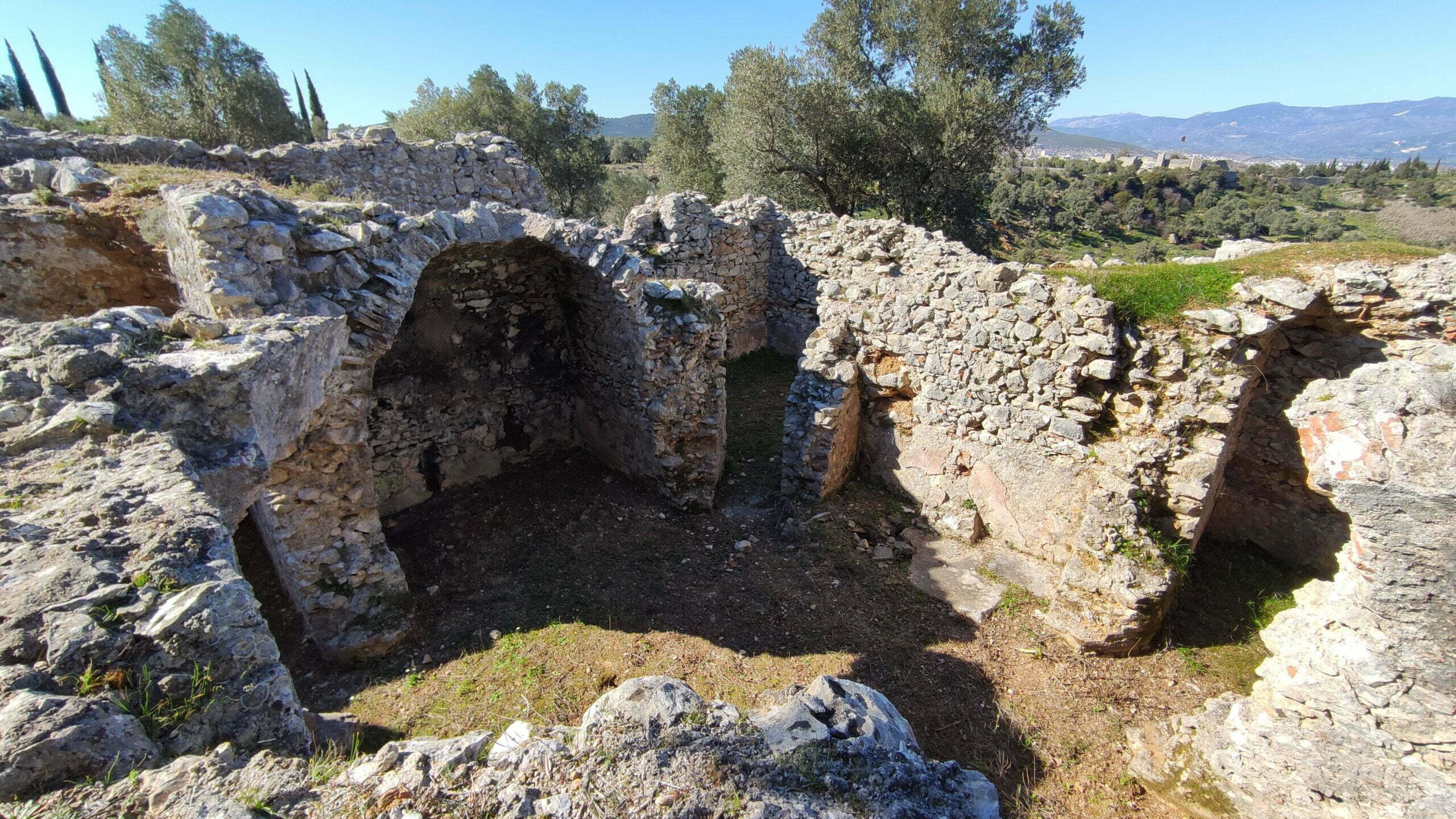 Yelli Hamamı, Beçin