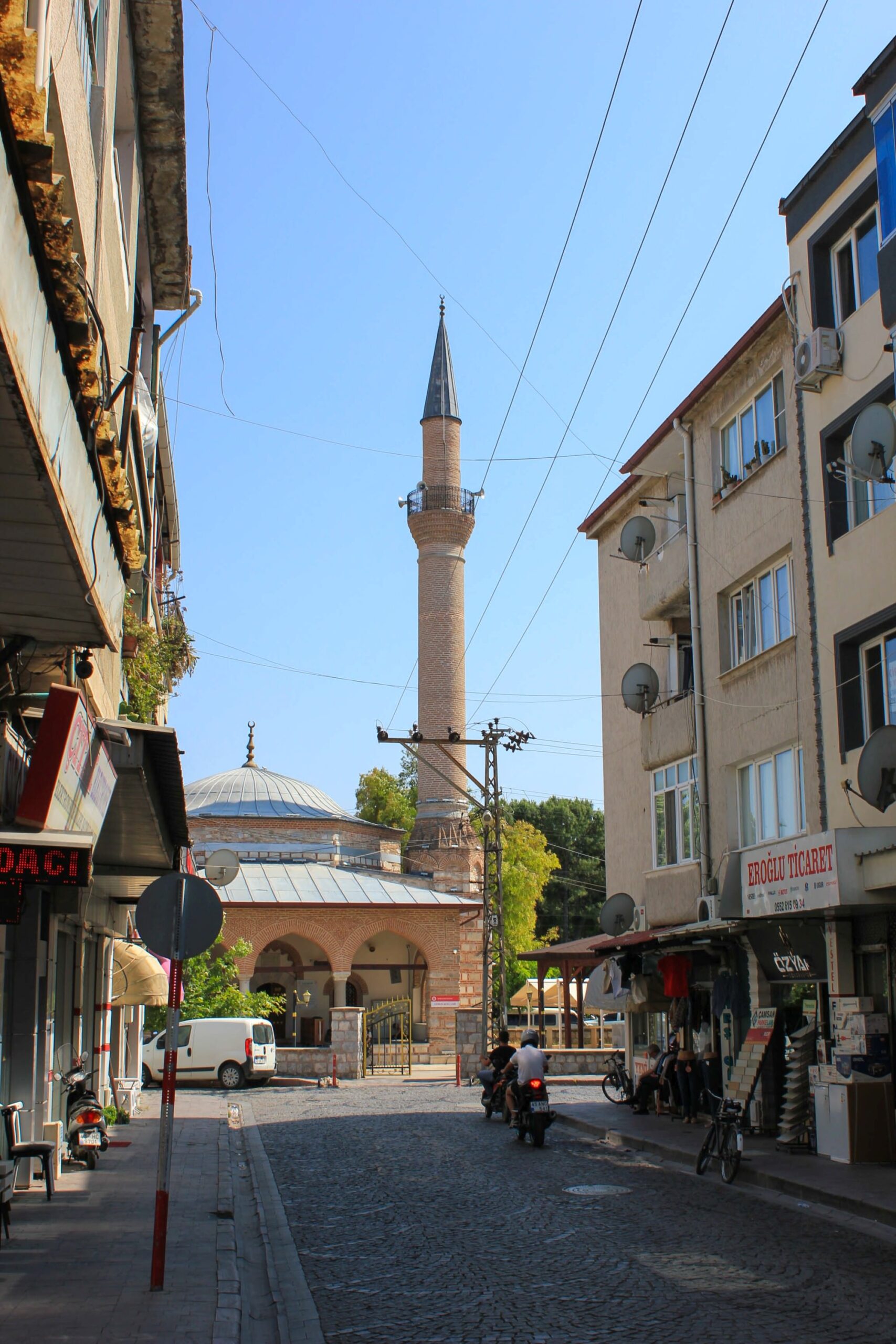 Yeni Cami, Akhisar
